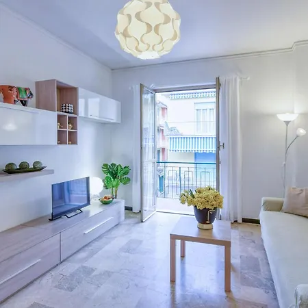2 Bedroom Lovely In Daire